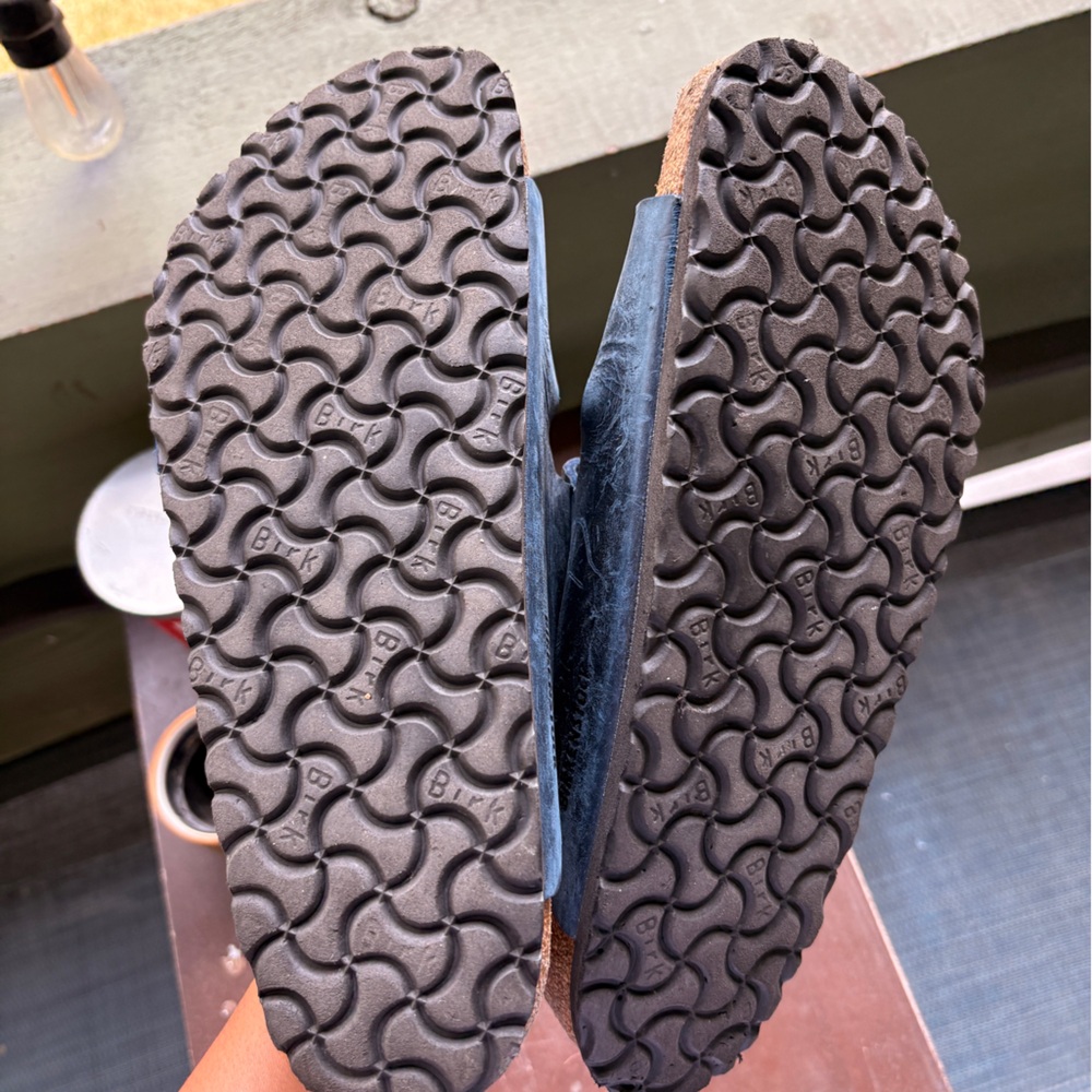 Birkenstock Navy Two Strap Arizona Sandals!! - Picture 5 of 8